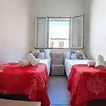 Maison Vivian - *